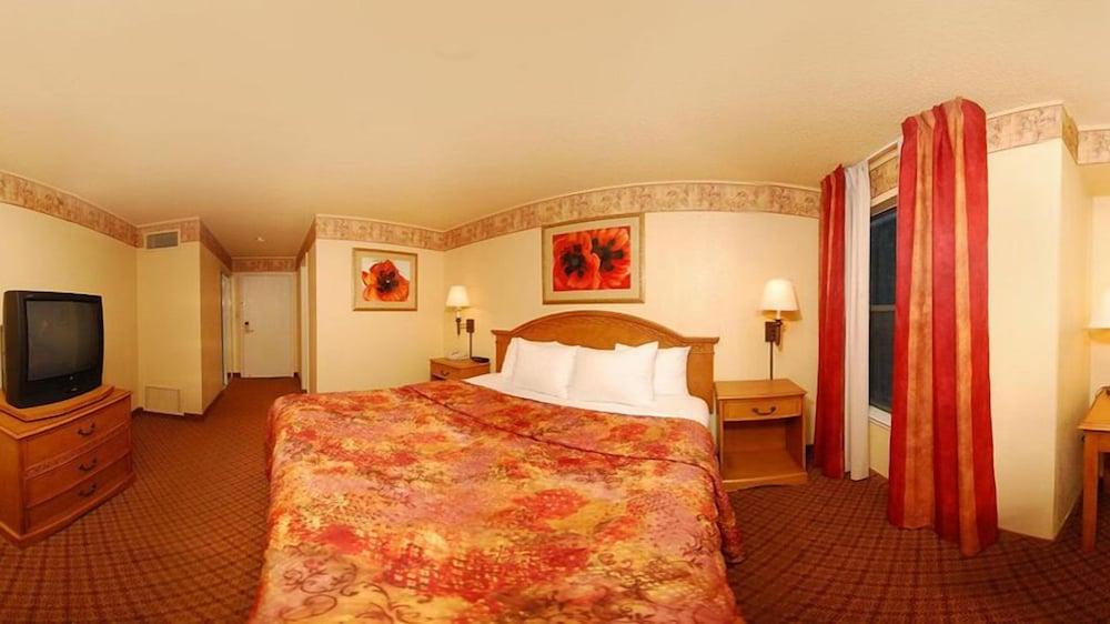 Pan American Inn And Suites ألباكركي المظهر الخارجي الصورة
