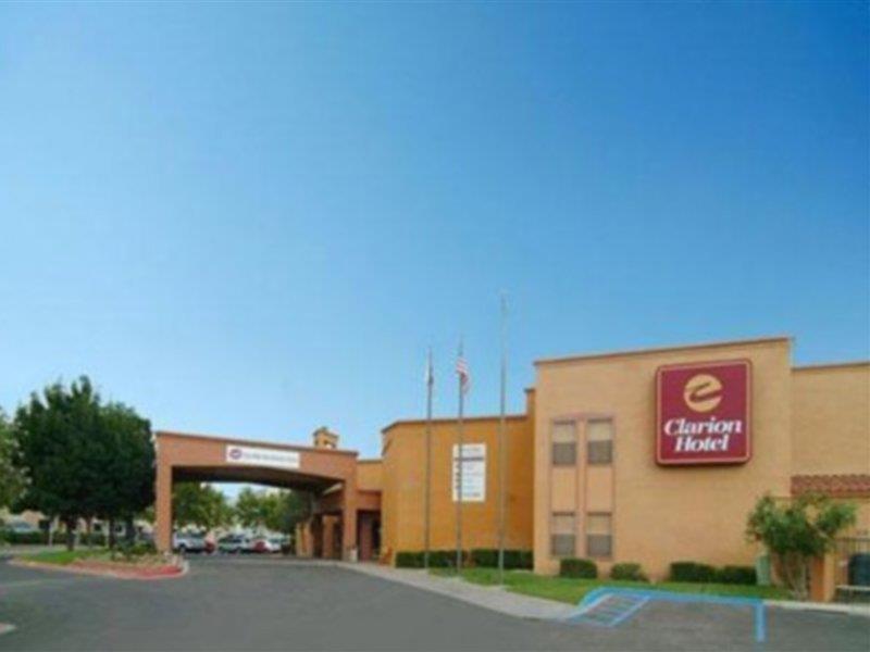 Pan American Inn And Suites ألباكركي المظهر الخارجي الصورة