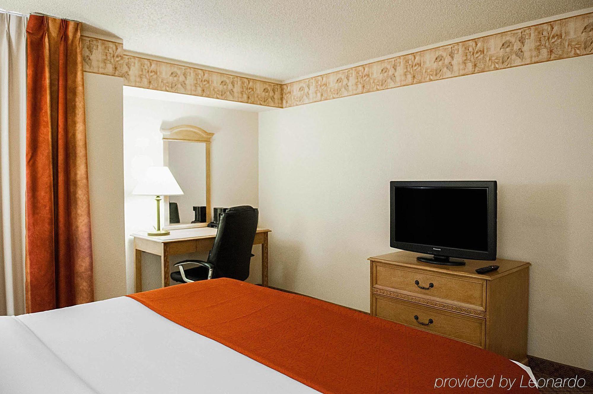 Pan American Inn And Suites ألباكركي المظهر الخارجي الصورة