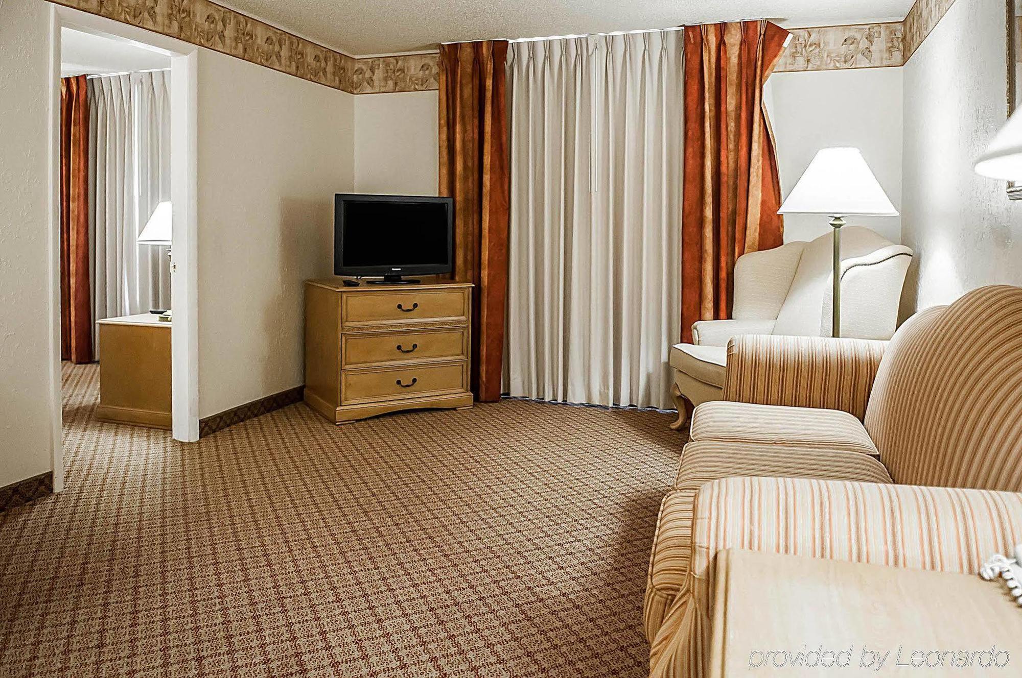Pan American Inn And Suites ألباكركي المظهر الخارجي الصورة