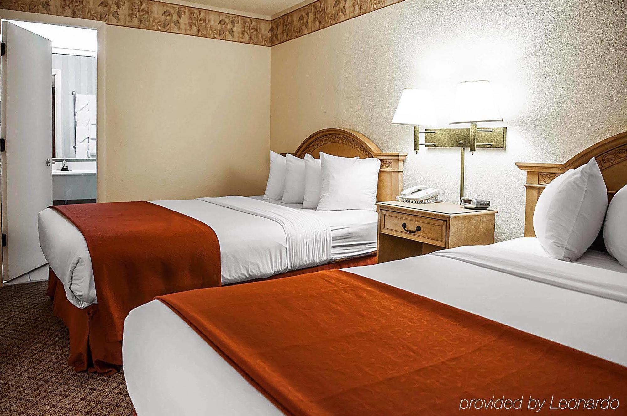 Pan American Inn And Suites ألباكركي المظهر الخارجي الصورة