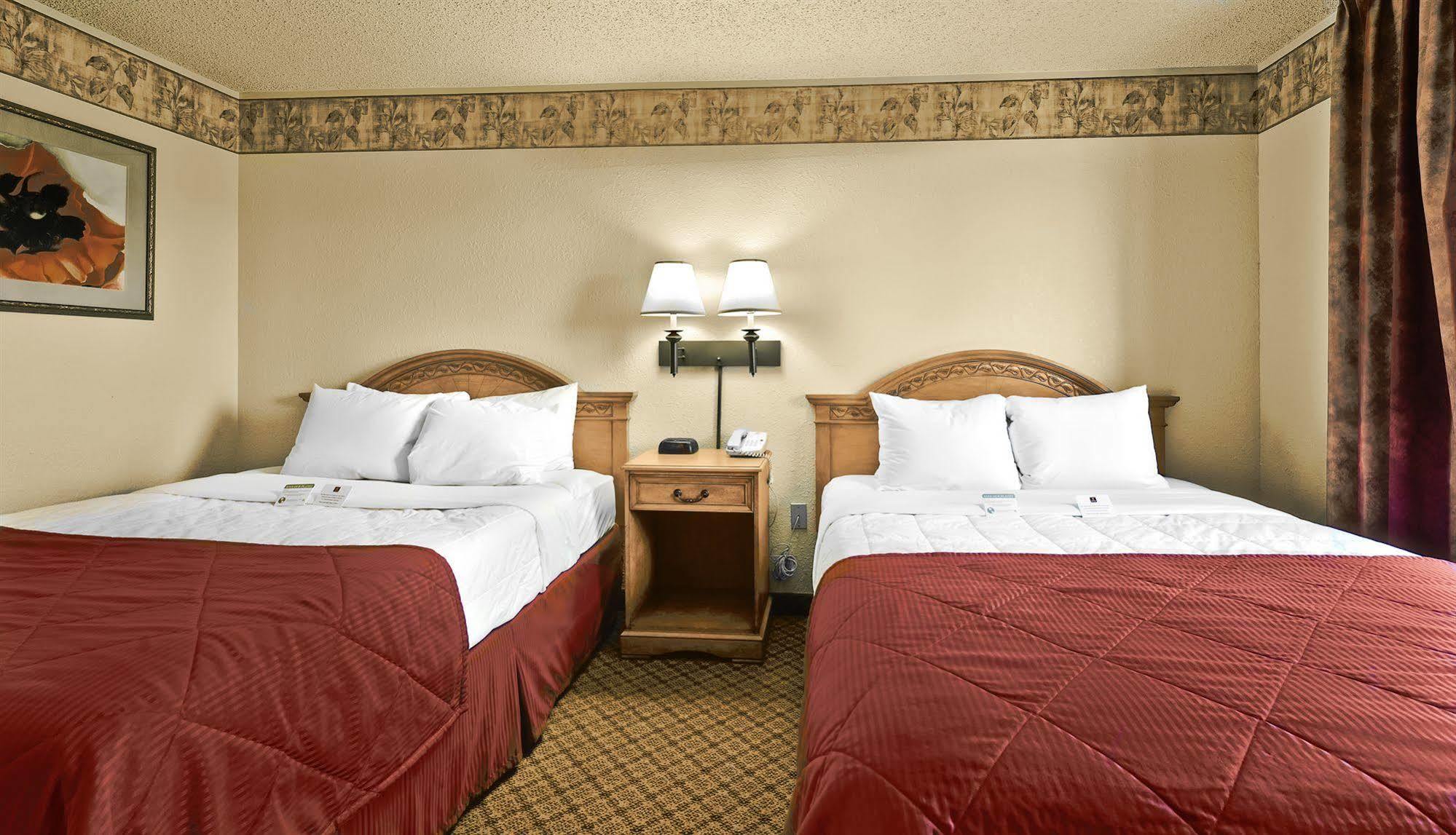 Pan American Inn And Suites ألباكركي المظهر الخارجي الصورة