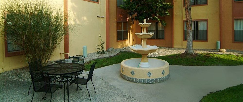 Pan American Inn And Suites ألباكركي المظهر الخارجي الصورة