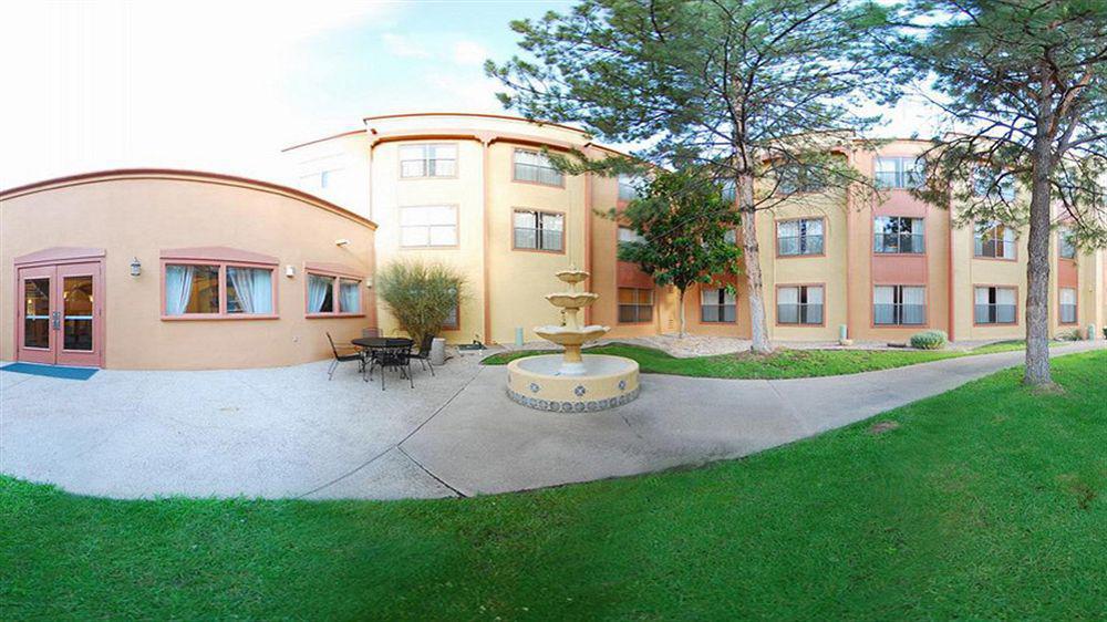 Pan American Inn And Suites ألباكركي المظهر الخارجي الصورة